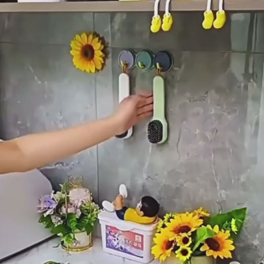 Limpia Fácil – Cepillo Ergonómico con Dispensador de liquido